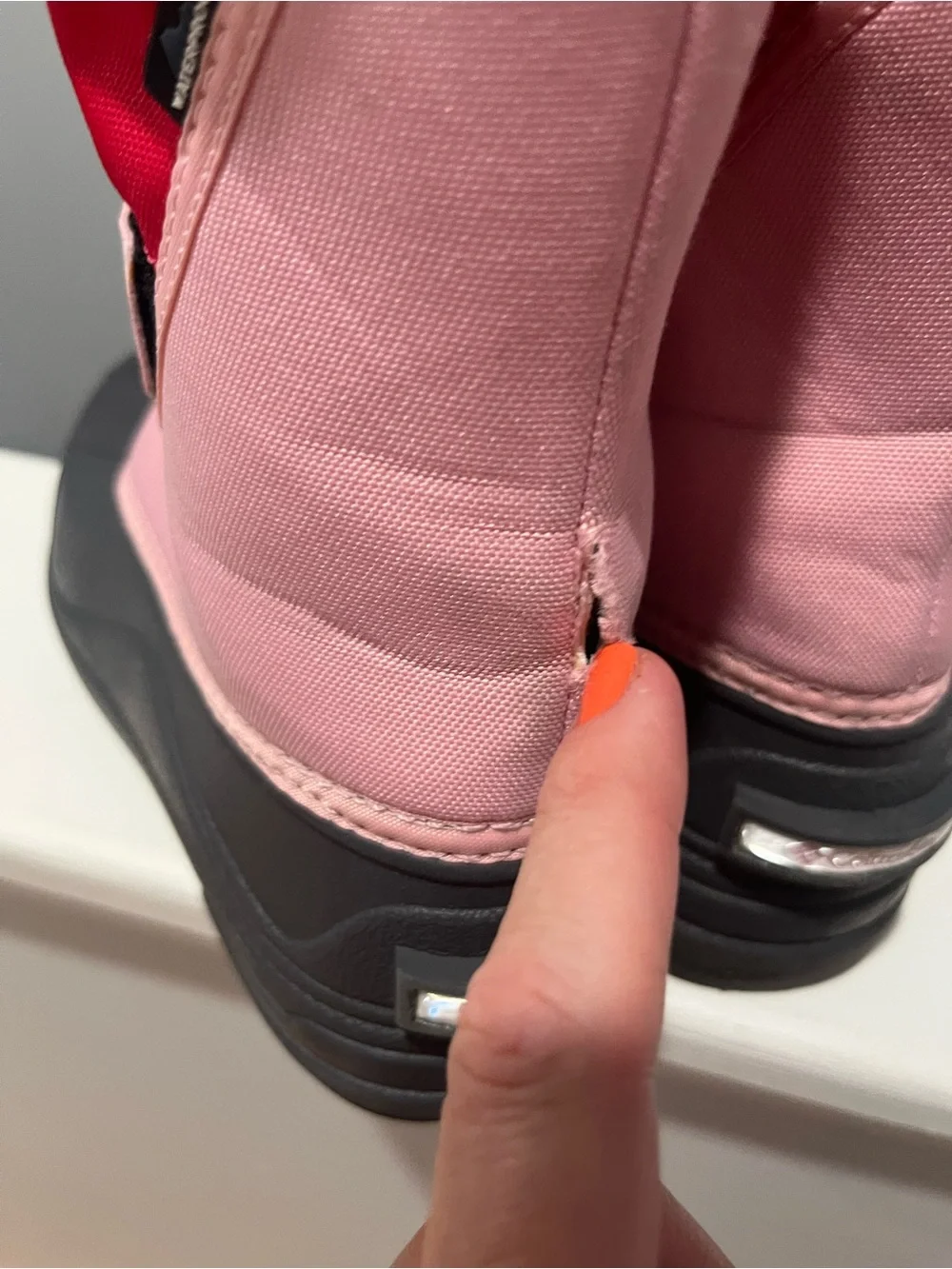Columbia Girls Kids Size 3  Waterproof Winter Snow Boots Pink & Gray